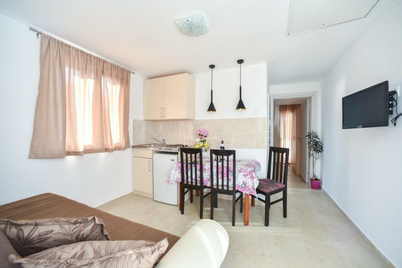 Apartmani Bonik 부드바 외부 사진